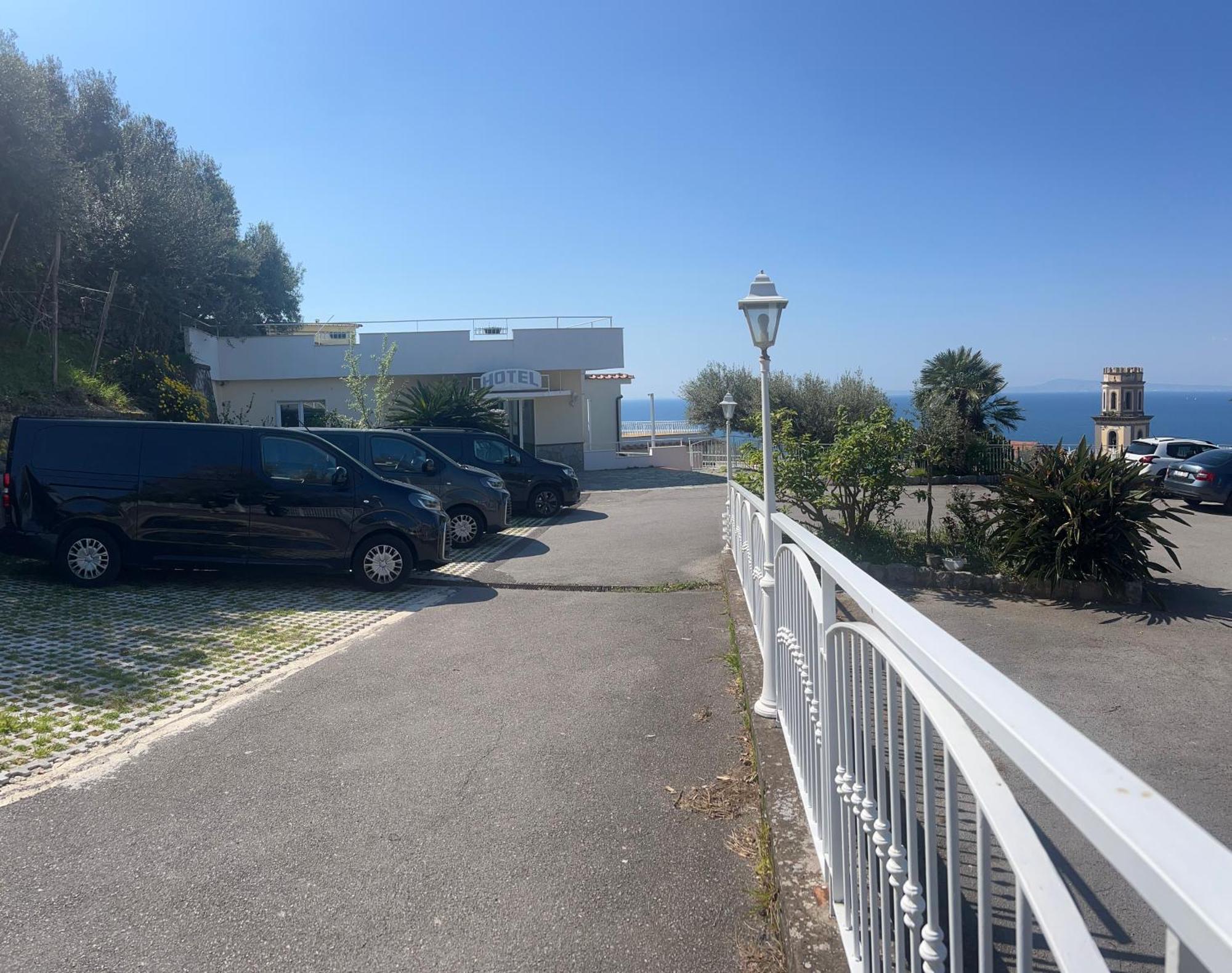 Hotel Lucia Castellammare di Stabia Exterior foto